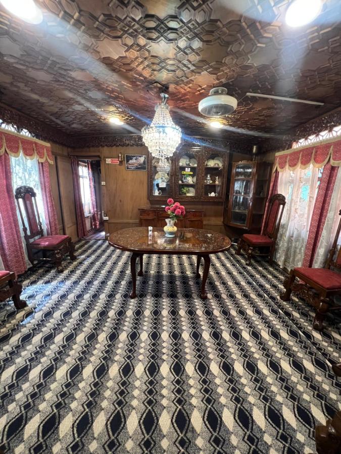 Aristotle Group Of Houseboats & Transportation Hotel ศรีนาการ์ ภายนอก รูปภาพ